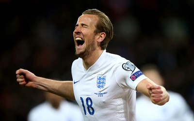 绿茵体育-加拉格尔防守时飞身堵枪眼