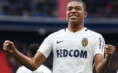 绿茵体育讨论-舒塔洛梅开二度助队大胜